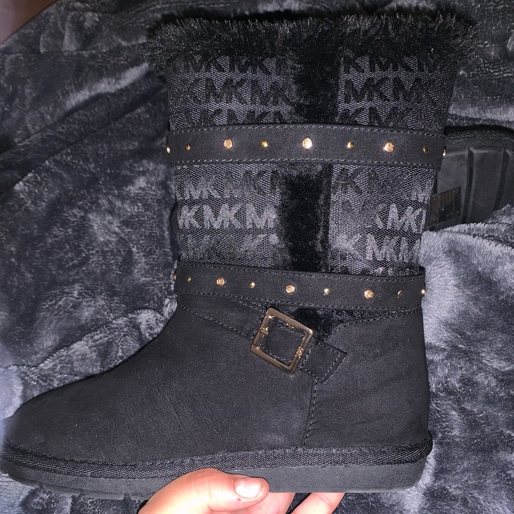 Michael Kors boots size 5
